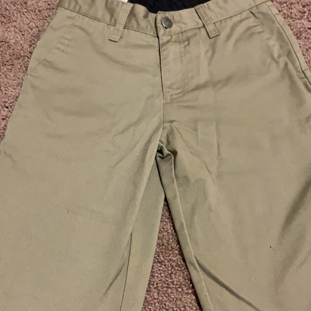 Volcom shorts size 24/ 8